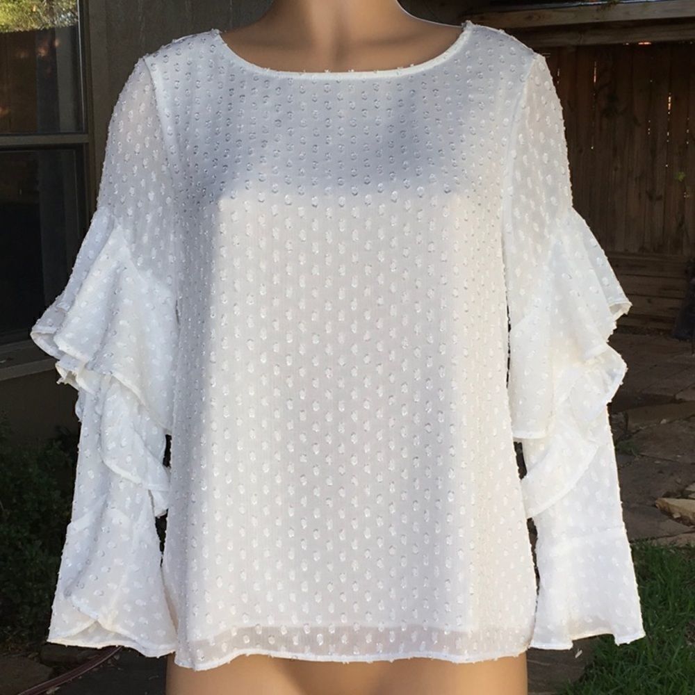 Sanctuary white ruffled sleeve blouse. New
